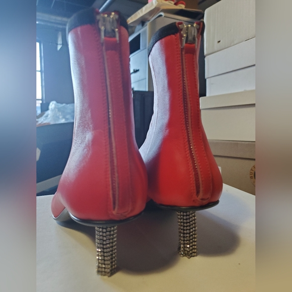 Sz 36.5 nib $1495 CalvinKlein205W39NYC chandelier heels booties
